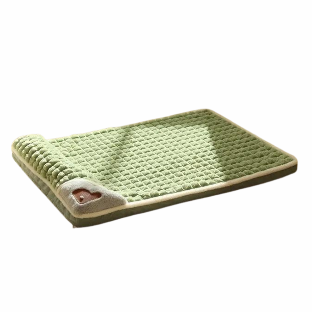 Luxury Winter Dog Bed Green